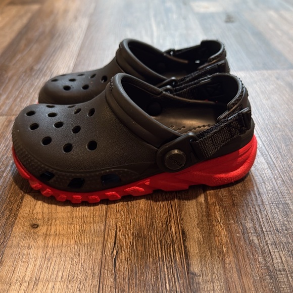 Crocs (Toddler) - Picture 3 of 10